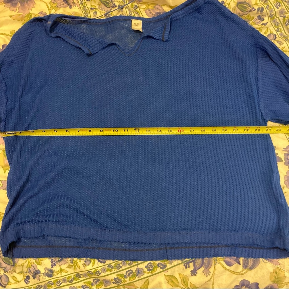 Free People waffle weave, bell sleeve, vibrant blue top - M - Picture 11 of 13